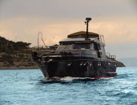 M/Y POSILLIPO TOBAGO 47